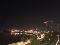 -南京眼步行桥