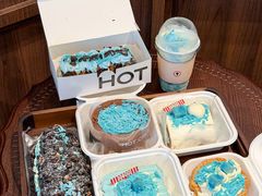 -HOT CRUSH趁热集合·现烤面包(上海环球港店)