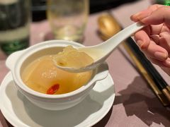 葛仙米炖雪梨-新荣记(南京西路店)
