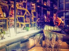 -OZONE 顶楼酒吧(香港丽思卡尔顿酒店)