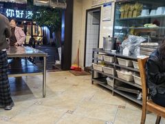 -周家大连水饺(美专校街店)