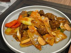 香蒜一口雪花牛肉粒-源·新派中西餐厅(青蓝山美食一条街店)
