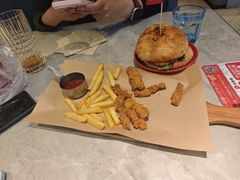 -必胜客(威高广场店)