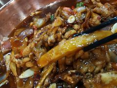 -虾弄弄海派小龙虾·牛羊蝎子火锅