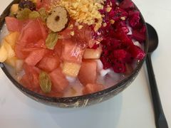 -津椰本·海南正宗椰奶清补凉(店一店)