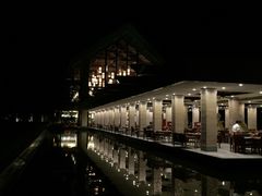 -亚龙湾喜来登·美景台大堂吧