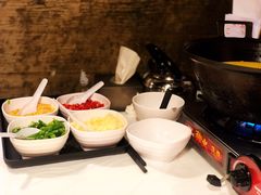 -鲜入围煮花胶鸡海鲜火锅