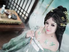 -九月鹰飞汉服摄影工作室