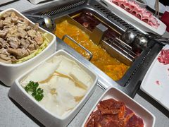 -海底捞火锅鲜切牛肉主题店(长寿路店)