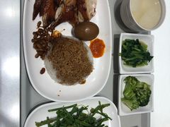 -了凡油鸡饭·面(台北101店)