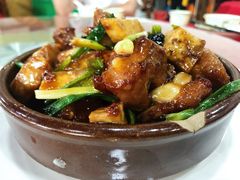 钵仔榄角芋头锔骨-华珊私房菜