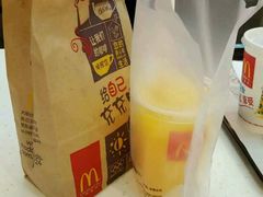 -麦当劳(轻轨曹杨路店)