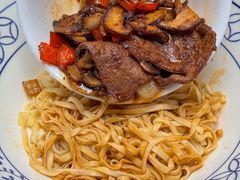 -李与白包子铺(桐梓林店)