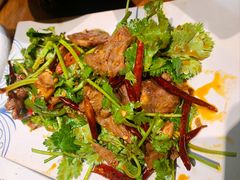 -云海肴·汽锅鸡·云南菜(天山百盛优客店)