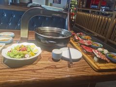 -明洞阿姨·韩式酱蟹烤肉·创意料理(三元桥店)