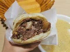 -闫家驴肉老店(华电一校店)