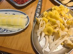 -洱火云南酸菜牛肉火锅(石景山当代商城店)