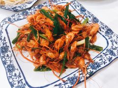 油爆小河虾-邱记私房菜·十八年本地菜