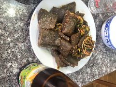 凉粉皮-宏宏无烟石板烧烤