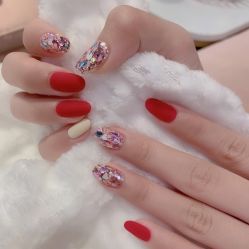 -花系美·美甲美睫精品店