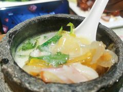 升级版火烧石锅花胶翅-粤赏点(越秀城市广场店)