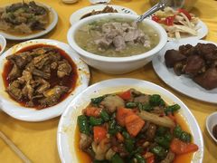 -荣生萝卜汤饭店