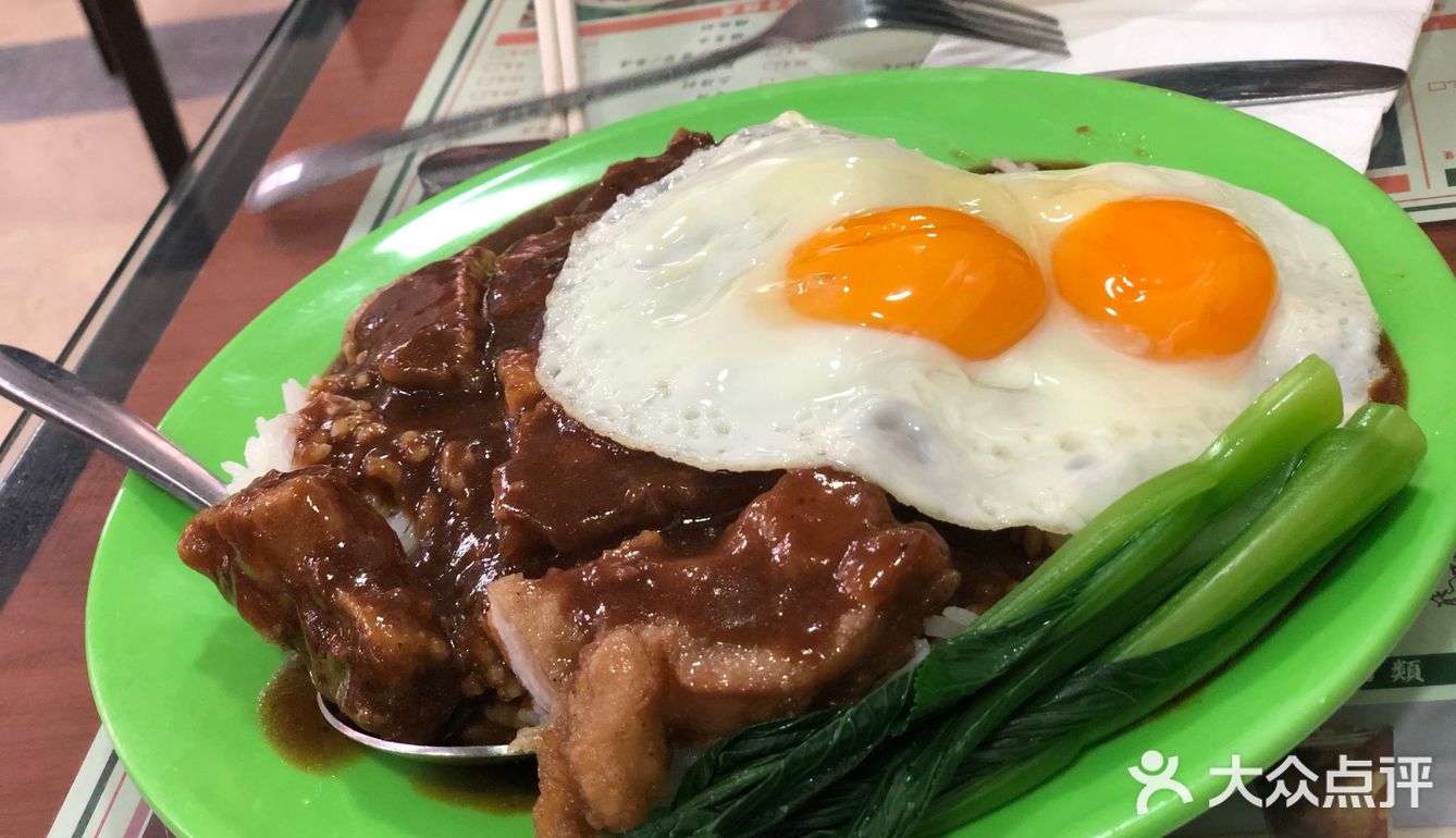 味道没有失望，腐乳空心菜、虾仁滑蛋
