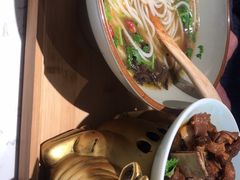 -百春原湖南牛肉粉(百联世纪店)