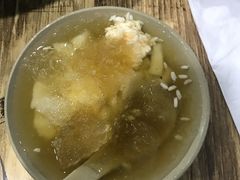-渝嘴小老弟老火锅(华新村店)