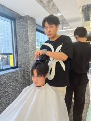 -厘里·salon
