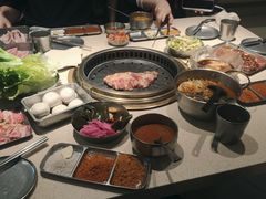 -蚂蚁洞·烤肉大营地(上海静安大悦城店)