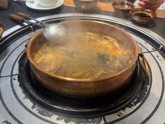 -阿山卓·野生菌火锅·纳西火塘烤肉