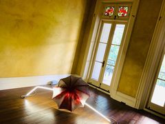 -Nathalie Djurberg与Hans Berg“牛皮纸包裹的月亮”-Prada荣宅当季展览