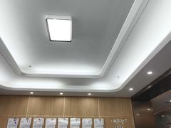 -上海仁爱医院口腔科 · 种植