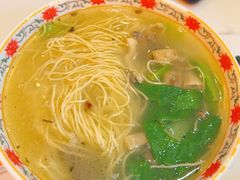 酸菜猪杂伊面-陈记汤饭(水巷口店)