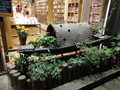 -猫的天空之城概念书店(杭州南宋御街店)