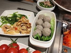 -海底捞火锅(曹安公路店)