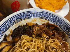 -沪西老弄堂面馆(定西路店)