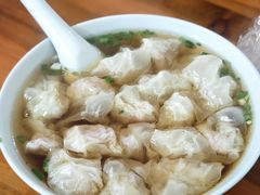 -两棵树馄饨店(渔梁住保小区店)