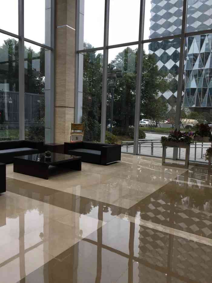 汉街总部国际-d座-"汉街总部国际d座是去的最多的一个吧,因为.