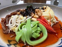 -江城小馆陕南妈妈菜·全球旅行餐厅(钟楼店)