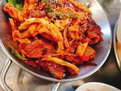 鱿鱼炒五花肉-富乐满韩国正宗炸鸡韩国料理(虹泉路店)