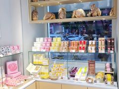 零售区-好利来(团结湖店)