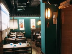 -佬麻雀·新湘菜(东方宝泰店)