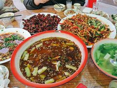 -江湖黑大兔(杨家坪店)
