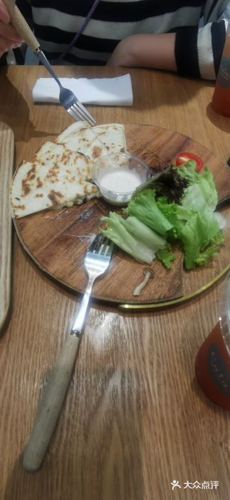 奎克咖啡Cuiqu(晶品店)松露牛肝菌薄饼图片