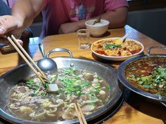 -大众跷脚牛肉馆·非遗传承单位(峨眉山店)