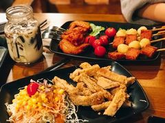 -暖食光·台式家庭餐厅·生日主题店(万达店)