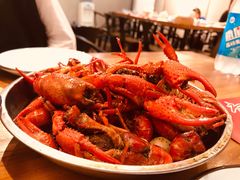 -李双猪·小龙虾·烧烤·羊肉煲(乐山店)