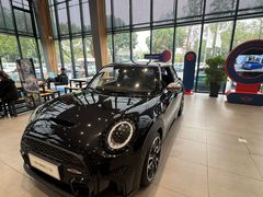 -上海普陀宝诚MINI4S店(红柳路店)